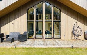 3 Bedroom Awesome Home In Borrby