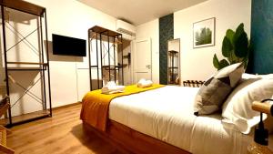 GOLD APARTMENT - Navigli, Duomo, Milano