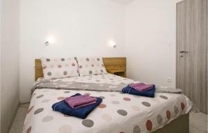 Amazing Apartment In Vrsi