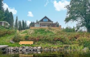 Gorgeous Home In Malmbäck
