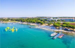 2 Bedroom Gorgeous Apartment In Medulin
