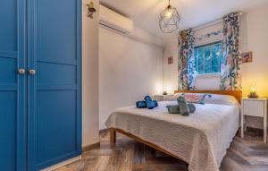 2 Bedroom Gorgeous Apartment In Medulin 
