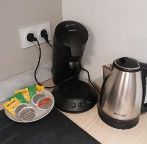 Appartements studio en mezzanine, metro et rue centrale mais calme : photos des chambres