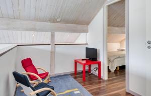 Gorgeous Home In Transtrand With Wifi