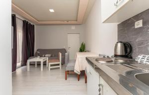 Lovely Apartment In Biograd Na Moru