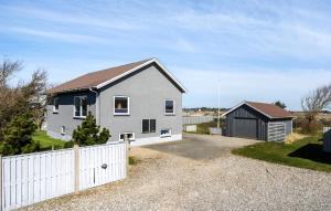 2 Bedroom Amazing Home In Ringkøbing