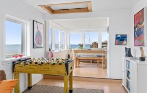 Nice Home In Øster Assels