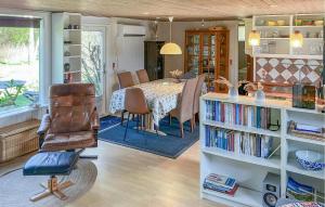 4 Bedroom Amazing Home In Hurup Thy