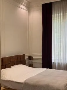 Apartman V Dedinje - Senjak (historical)