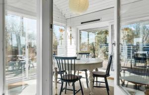 4 Bedroom Nice Home In Ebeltoft