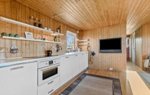 Awesome Home In Grenaa With Wifi