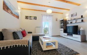 2 Bedroom Stunning Home In Kastav 