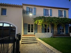Très beau mas provençal entièrement rénové Piscine & SPA entre Dentelles & Ventoux