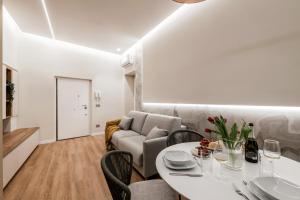 The Best Rent - Atmosphere and romance: one-bedroom apartment just steps from the Colosseum