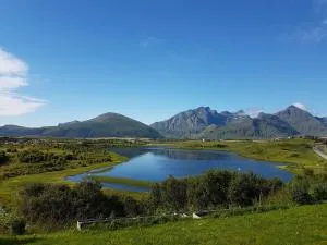 Trivelig hus i utkanten av Leknes - Skullbru