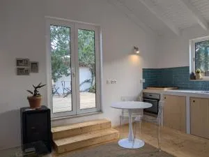 Entire villa hosted by Noam - Corgos