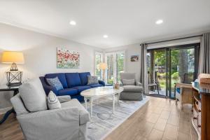 4581 Parkside Villa by Akers Ellis Rentals