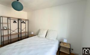 Maisons de vacances Villa Les Pieds dans l-Eau - 4chambres 10personnes - Central & Proche Mer : photos des chambres