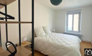 Maisons de vacances Villa Les Pieds dans l-Eau - 4chambres 10personnes - Central & Proche Mer : photos des chambres