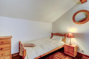 Large 8 Bedroom Chalet in Essert Romand