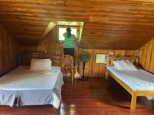 SiQUIJOR SEA SHORE HOUSE