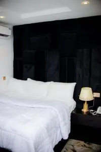 Rosevilla Luxury Suites - Abakaliki