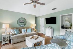 4754 Tennis Club Villa by Akers Ellis Rentals