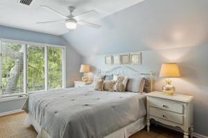 4754 Tennis Club Villa by Akers Ellis Rentals