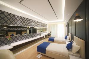 BNGV Grandeur Hotel & Banquets
