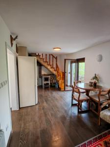 Renarde House Rajac