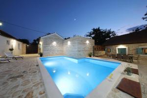 rural home with heated pool raštane