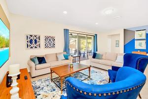 Resort Style Pool HomeGames room Near Disney