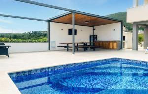 Amazing Home In Kastel Novi