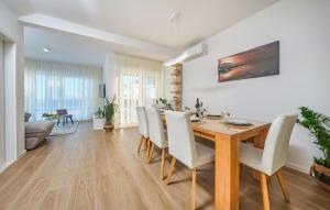 Amazing Home In Kastel Novi