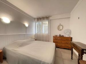 Villa avec jardin, proche plages, 3 chambres, véranda, parking, wifi optionnel, Bormes-les-Mimosas - FR-1-308-27