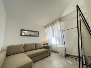 Villa avec jardin, proche plages, 3 chambres, véranda, parking, wifi optionnel, Bormes-les-Mimosas - FR-1-308-27