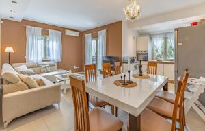 Stunning Home In Medulin