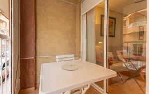 Cozy Apartment In Torrevieja With Wifi