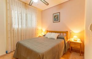 Cozy Apartment In Torrevieja With Wifi
