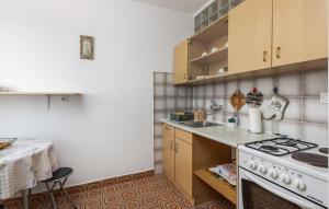 Amazing Apartment In Sveti Juraj