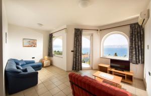 Lovely Apartment In Novi Vinodolski