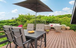 Nice Home In Ebeltoft With Wifi