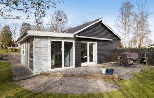 3 Bedroom Beautiful Home In Allingåbro