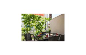 Awesome Apartment In Vodice With Wifi 