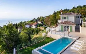 Gorgeous Home In Dobrec With Sauna - Dobreć