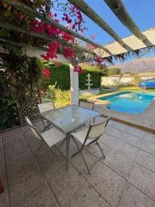 Cabañas Punta de Piedra - El Molle