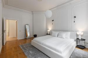 Elegant 2bd apartment next to Old Town Riga