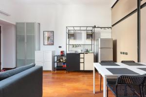 GuestHost - MM3 Lodi Bright Apartment