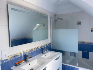 Maisons de vacances House for your vacation or your colleagues : photos des chambres