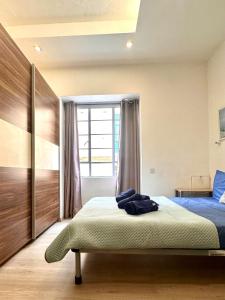 Traditional Apt St Julian 150m from the Sea, 3 bedrooms, 3 bathrooms